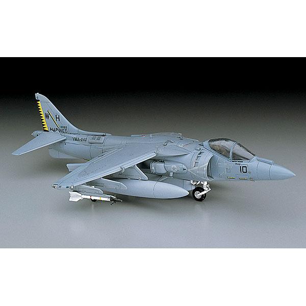 1/72 AV-8B ハリアー Ⅱ プラス