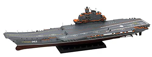 1/700 ロシア海軍 航空母艦 アドミラル･クズネツォフ