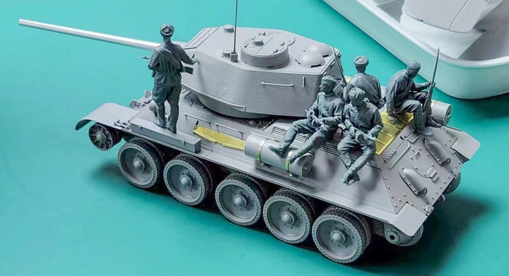 1/35 ソビエト T-34/85 第112工場製