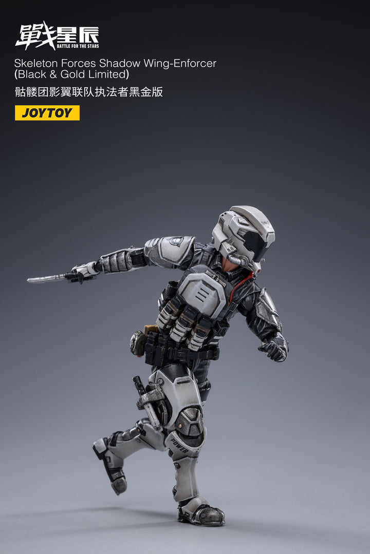 バトル フォー ザ スターズ スケルトンフォース シャドウ ウィング エンフォーサー (ブラック＆ゴールド リミテッド) 1/18スケール