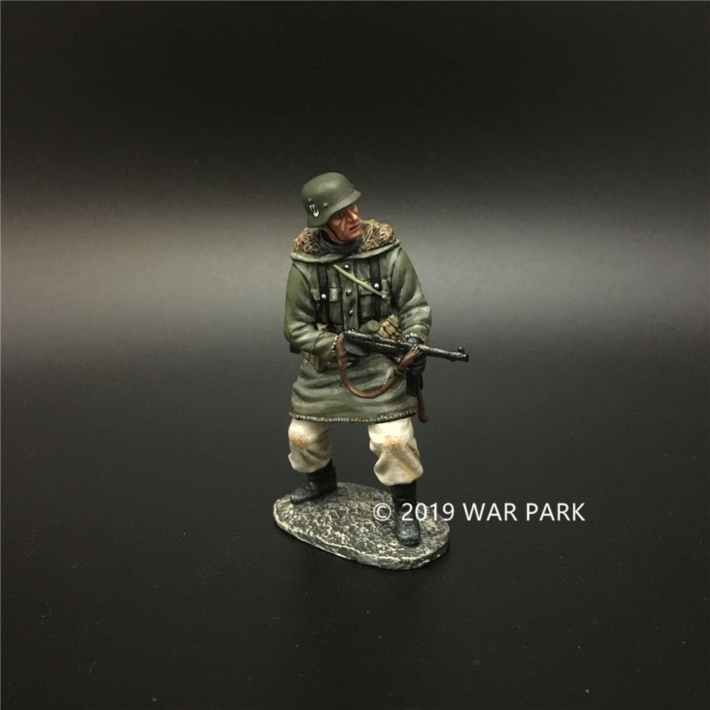 WAR PARK STWP-00039 MP40ソルジャー KH048 塗装済み完成品…