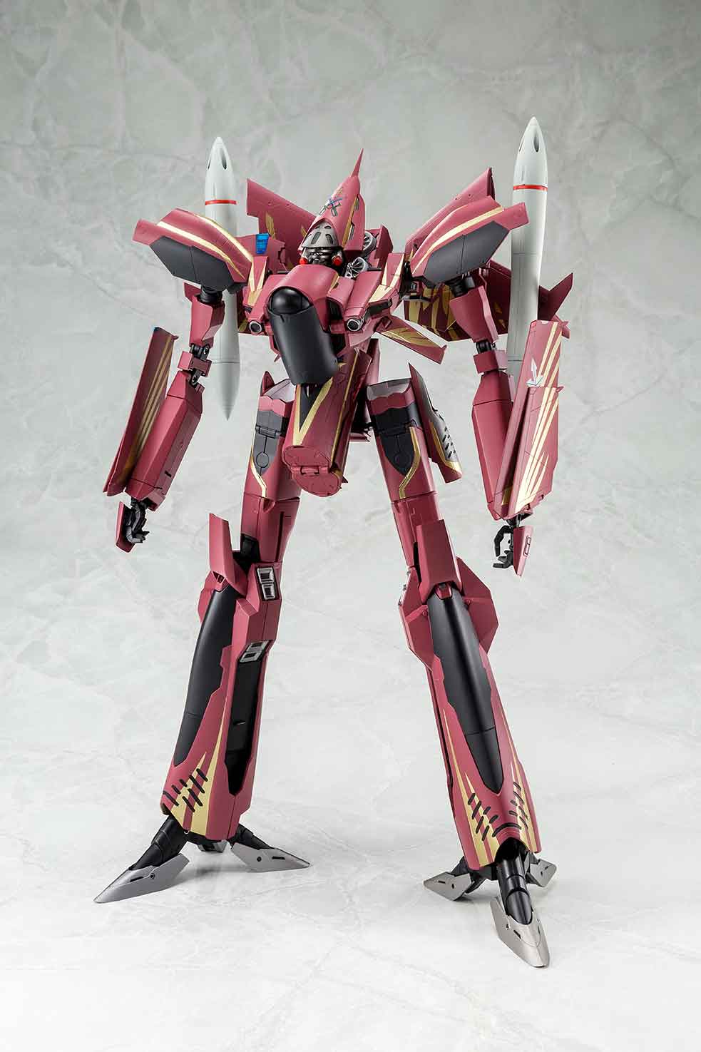 完全変形SV-51γ ノーラ・ポリャンスキー搭乗機 最終決戦仕様