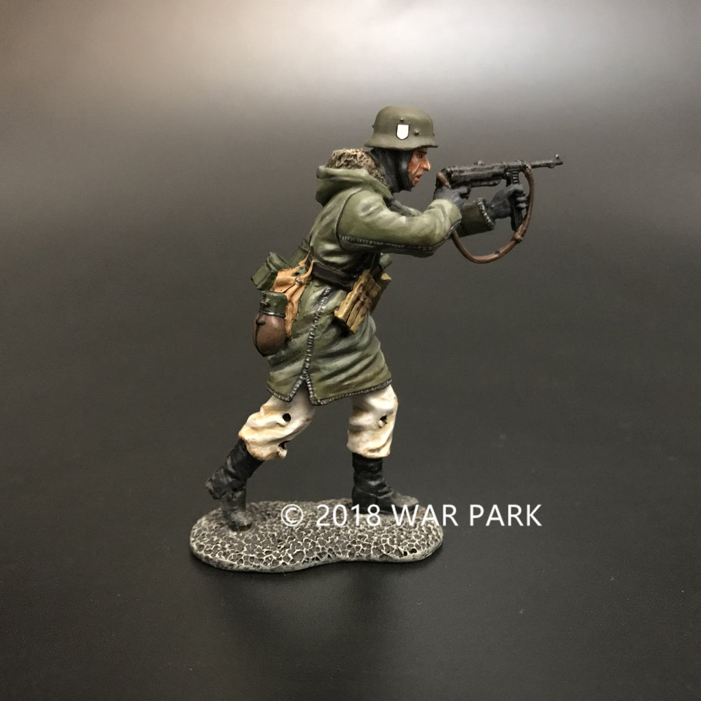WAR PARK STWP-00016 ソルジャー ウィズ MP40 KH020 塗装済み完成品…