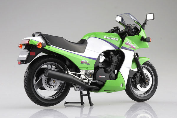 【決算セール対象！】 1/12 完成品バイク -KAWASAKI GPz900R ライムグリーン